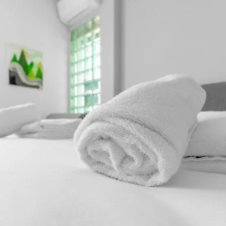 Comodo E Confortevole-sesto Piano Con Vista Appartamento *