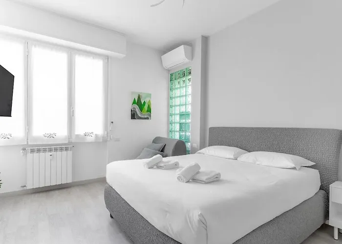 Appartamento Comodo E Confortevole-sesto Piano Con Vista