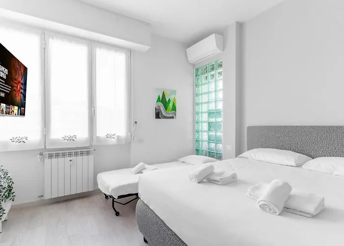Comodo E Confortevole-sesto Piano Con Vista Milano