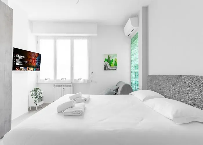 Comodo E Confortevole-sesto Piano Con Vista Milano