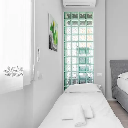 Apartamento Comodo E Confortevole-sesto Piano Con Vista *